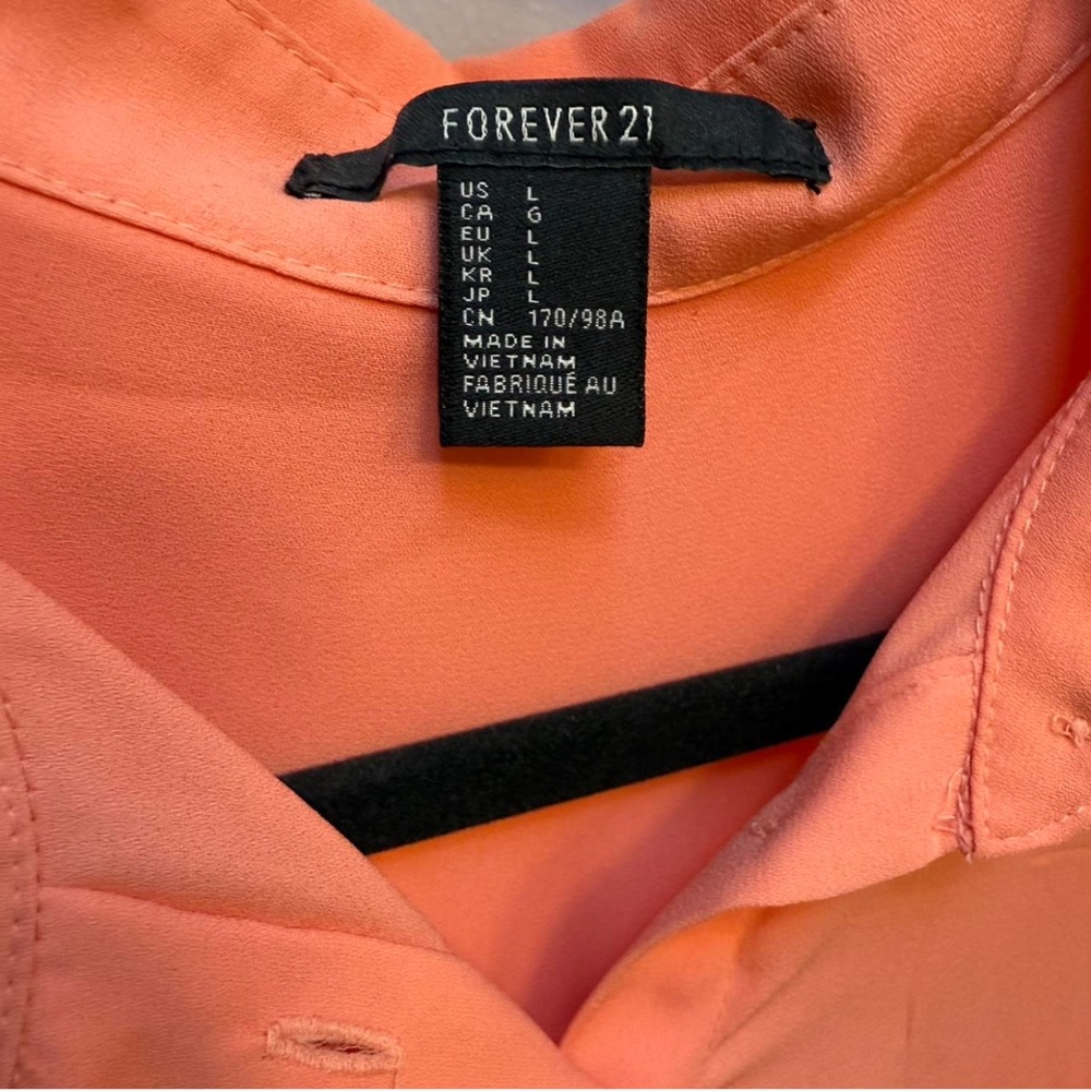Sleeveless Peach Blouse - Picture 2 of 3